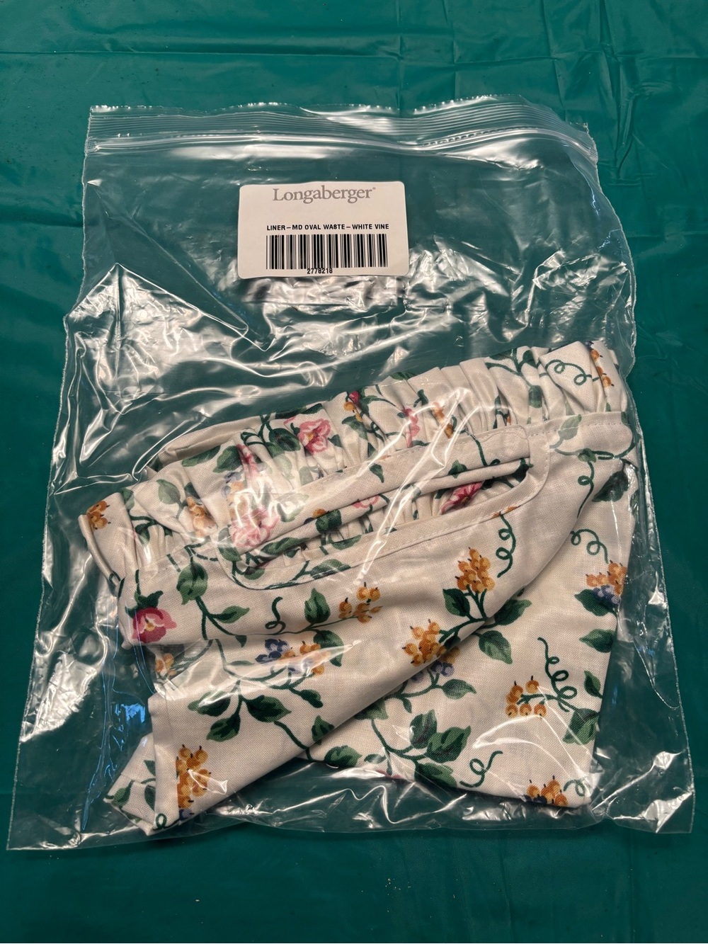 Longaberger medium oval waste liner - white vine.  NIB SFH